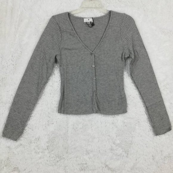Socialite Womens Cropped Cardigan Sweater Gray V‎ Neck Knit Long Sleeve S New - Picture 1 of 8